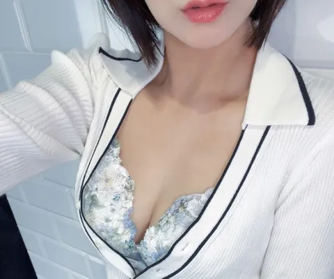Minako Yasudaの写メ日記｜エレガント 吉原高級店ソープ