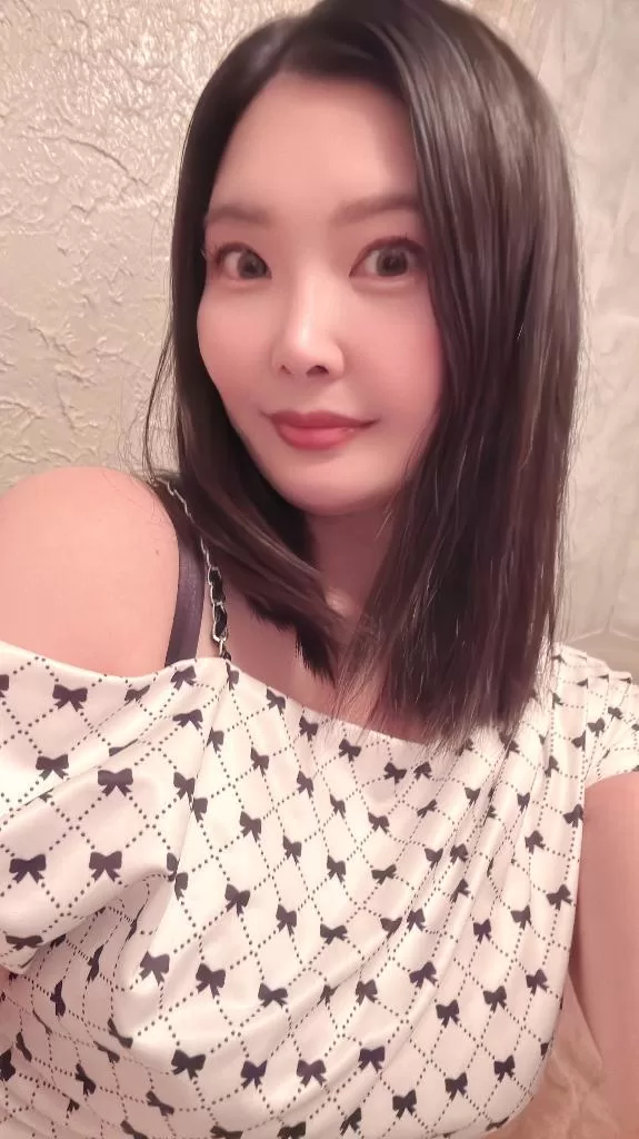 綾瀬はなの写メ日記｜プレジデントクラブ 吉原高級店ソープ