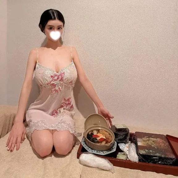 萌木の写メ日記｜ヴェルサイユ 吉原高級店ソープ