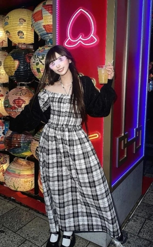 ももの写メ日記｜ヴェルサイユ 吉原高級店ソープ
