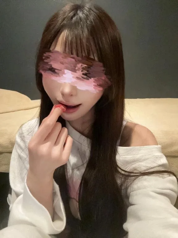 ももの写メ日記｜ヴェルサイユ 吉原高級店ソープ