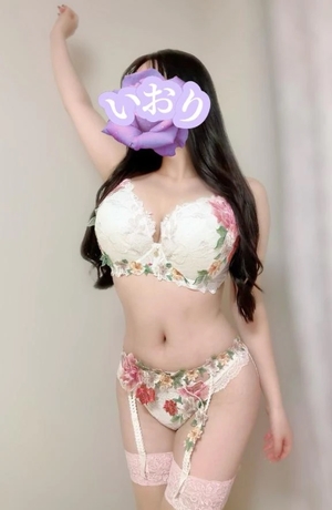いおりの写メ日記｜ヴェルサイユ 吉原高級店ソープ