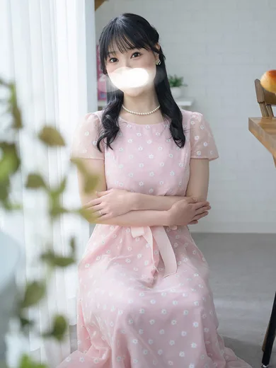 小牧鈴奈 | 吉原 ハールブルク (2 / 9)