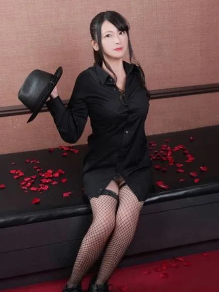 まき【20代】｜ガータープリンセス&ミセス 吉原格安店ソープ