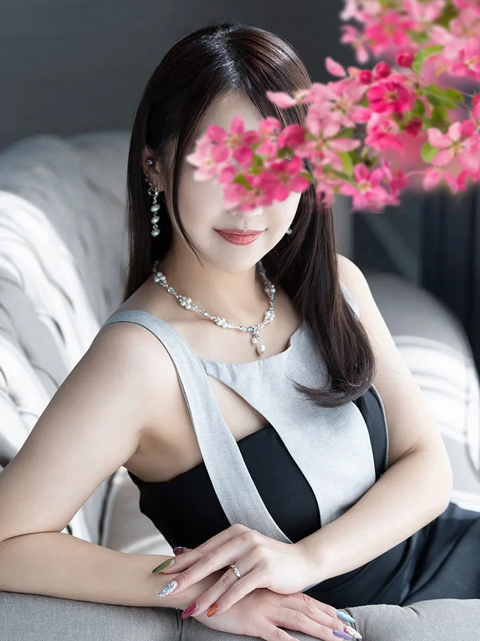 白崎史恵 | 吉原 ローテンブルク (1 / 8)