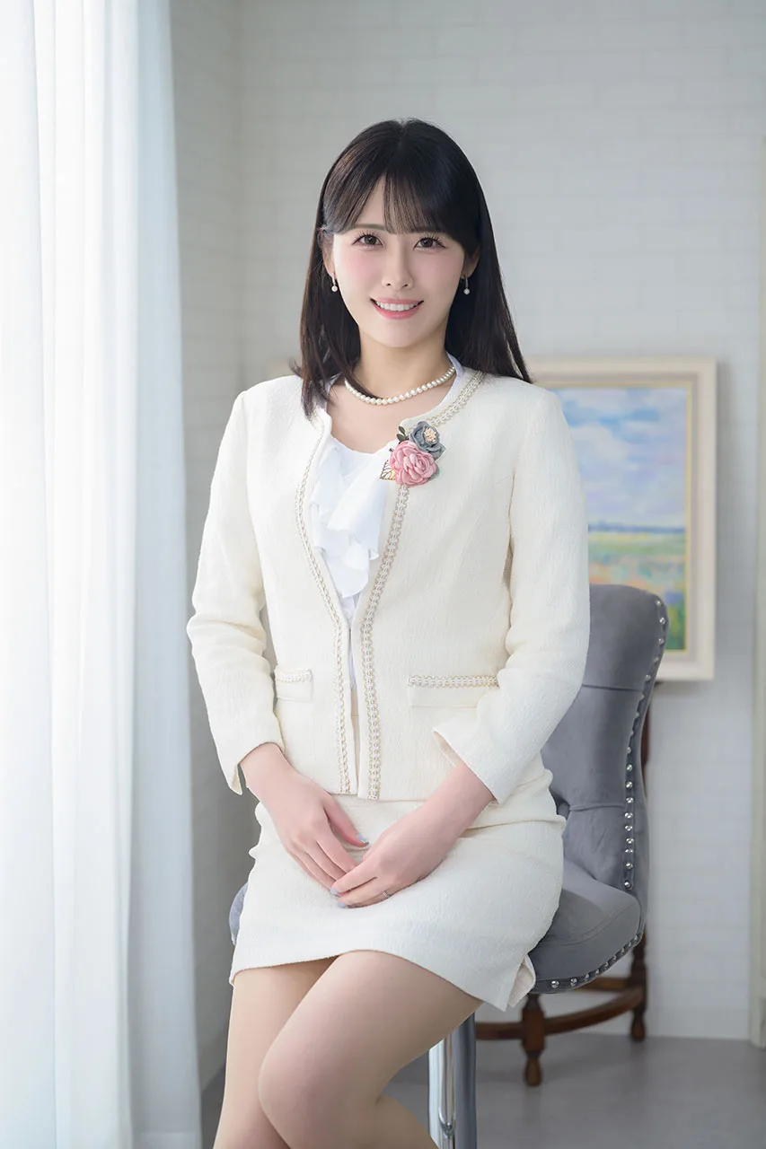 牧村優里 | 吉原 ハールブルク (1 / 8)