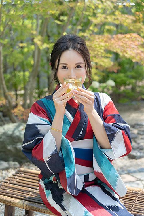 雪平奈々・八木香苗・愛原よし乃のグラビア｜ローテンブルク 吉原高級店ソープ