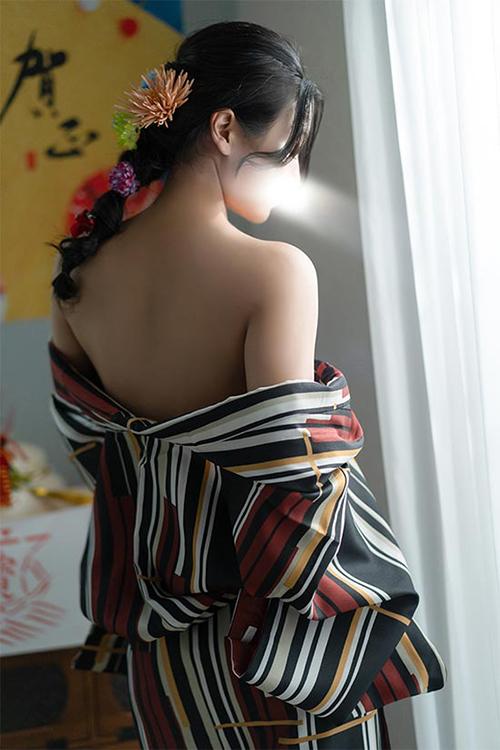 月嶋一花・白瀬奈美・菜々穂のグラビア｜ローテンブルク 吉原高級店ソープ
