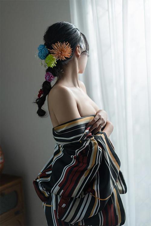 月嶋一花・白瀬奈美・菜々穂のグラビア｜ローテンブルク 吉原高級店ソープ