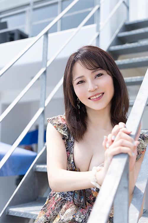 藤谷香文・森川すみれ・氷川 愛のグラビア｜ローテンブルク 吉原高級店ソープ